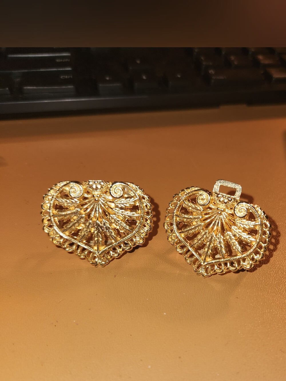Gold Heart Filigree Earrings - Elegant Women Jewelry